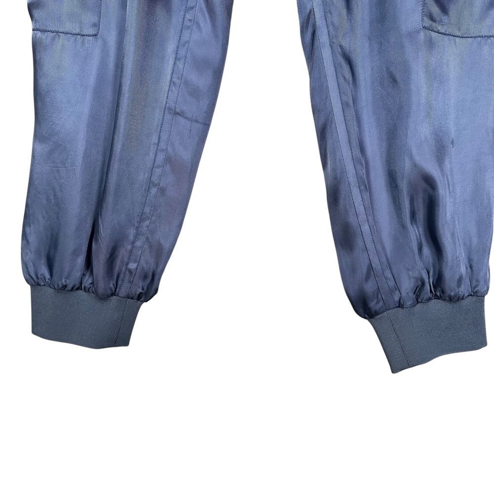 CINQ A SEPT Giles Twill Cargo Joggers in Cobalt wave - Picture 9 of 13